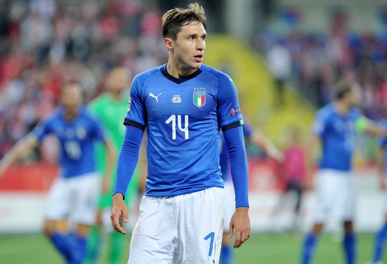 侧中卫做出 侧中卫做出